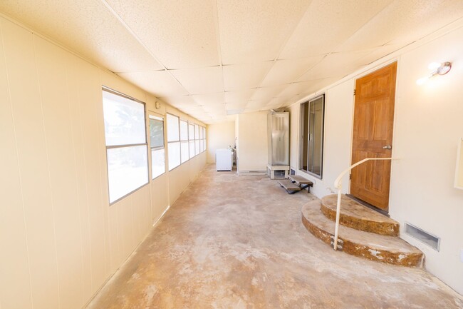 Building Photo - 3BR/2BA - Single Family Home in El Cajon!