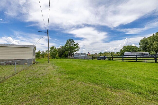 Building Photo - 3301 County Rd 547