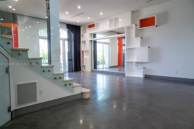 Building Photo - 21025 NE 38th Ave