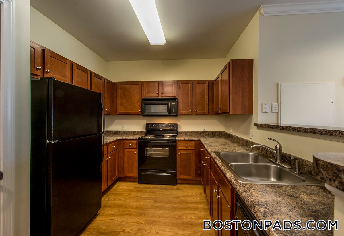 Building Photo - 311 Lowell St