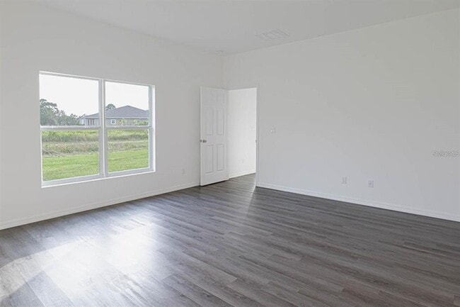 Building Photo - 442 Tobias St