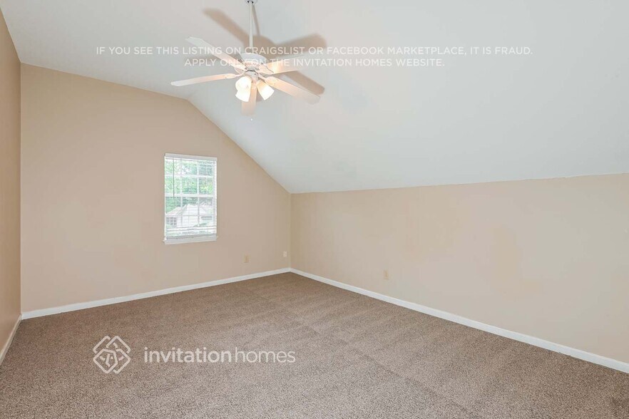 Building Photo - 395 Oakdale Cir