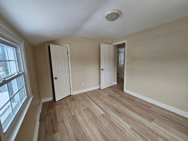 Building Photo - 3 bedroom 2.5 bath house for rent in Mt Le...