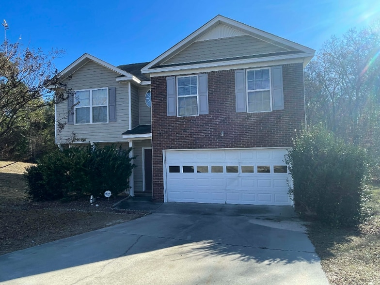 Building Photo - 751 Cottontail Ct S