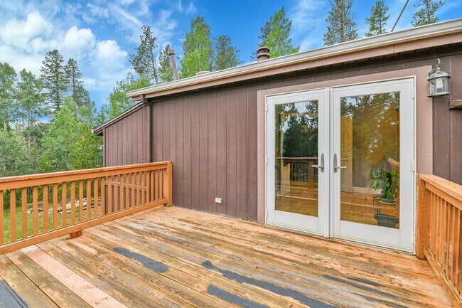 Building Photo - 2773 Coyote Cir
