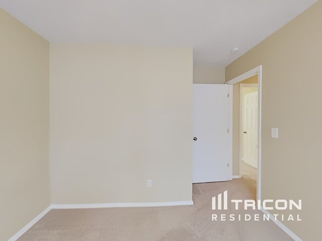 Building Photo - 2053 Stablewood Cove