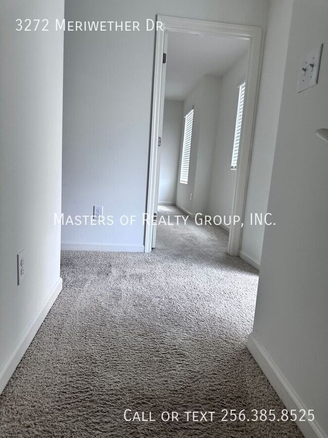 Building Photo - 3272 Meriwether Dr