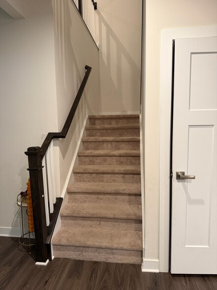 Building Photo - 300 Finnegan Ct