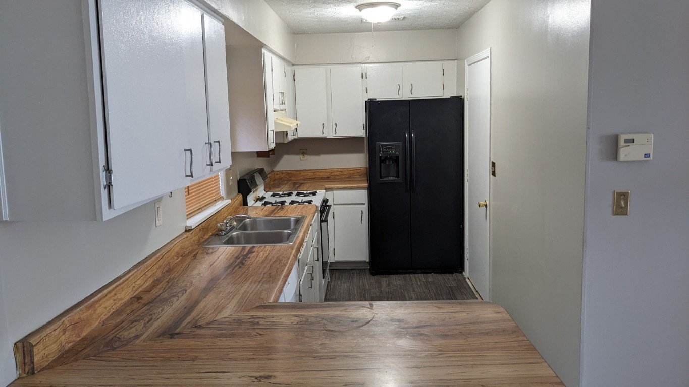 Building Photo - 5520 Gladiator Way