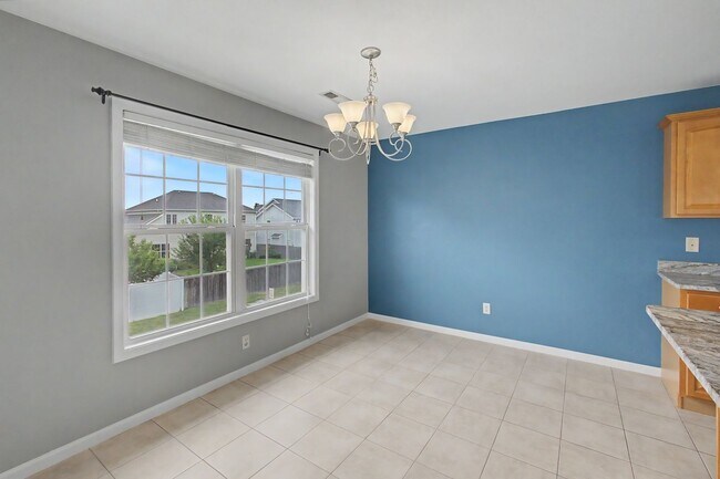 Building Photo - 106 Essex Ln