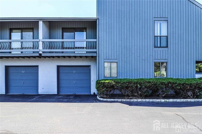 Building Photo - 180 Westgate Dr