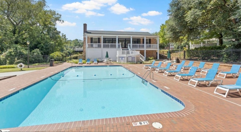 Building Photo - 925 Cleveland St