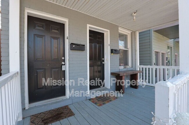 Building Photo - 1402 Bainbridge St