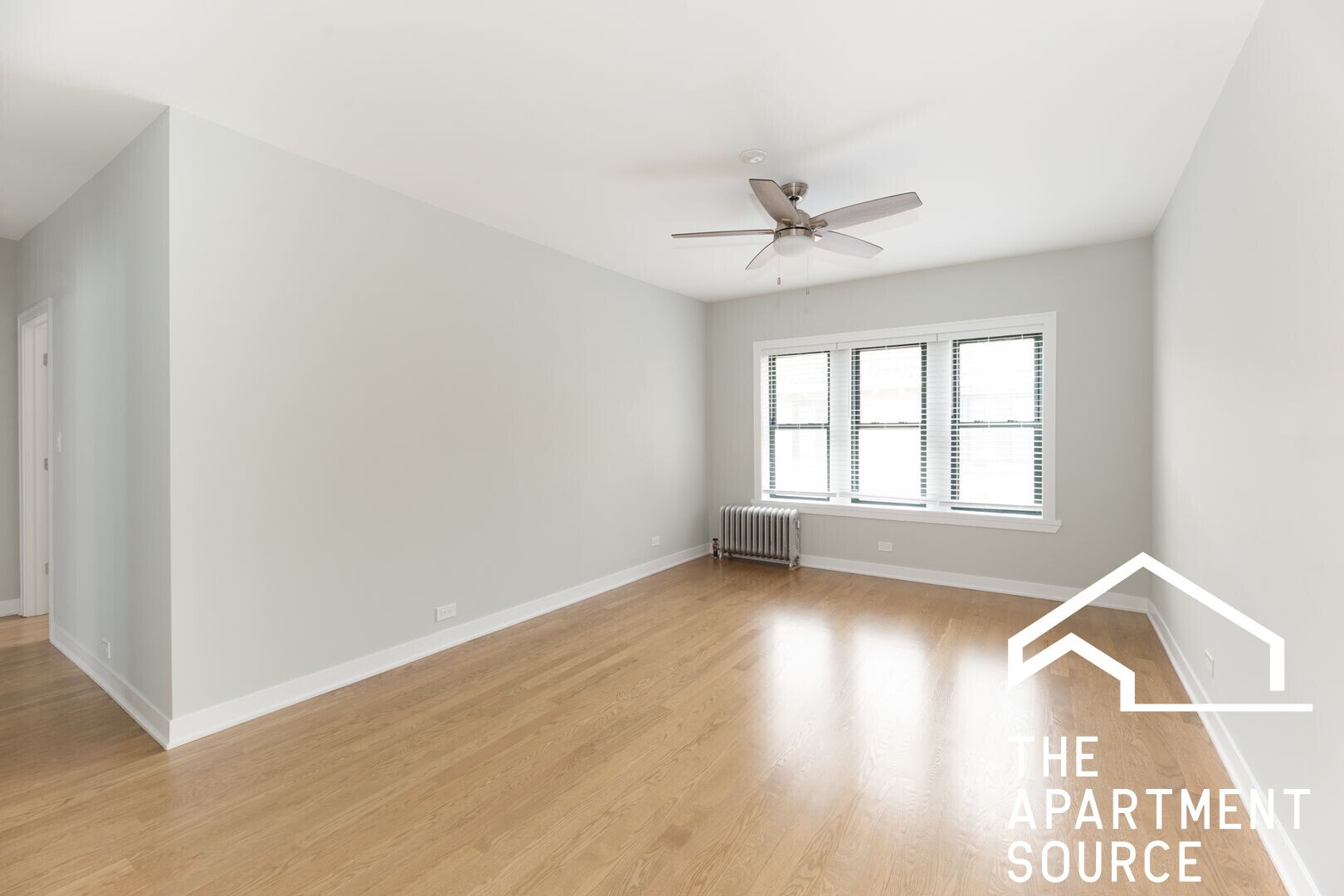 Building Photo - 4647 N Wolcott Ave