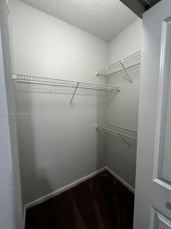 Building Photo - 5900 W Sample Rd