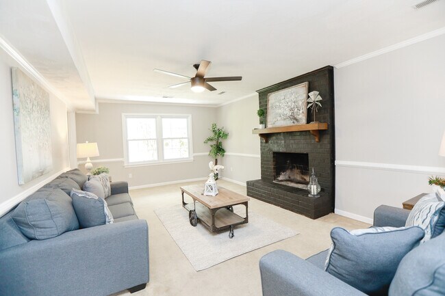 Building Photo - 3 Springmeadow Ct