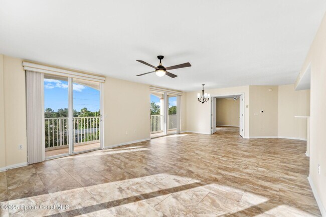 Building Photo - 821 Del Rio Way