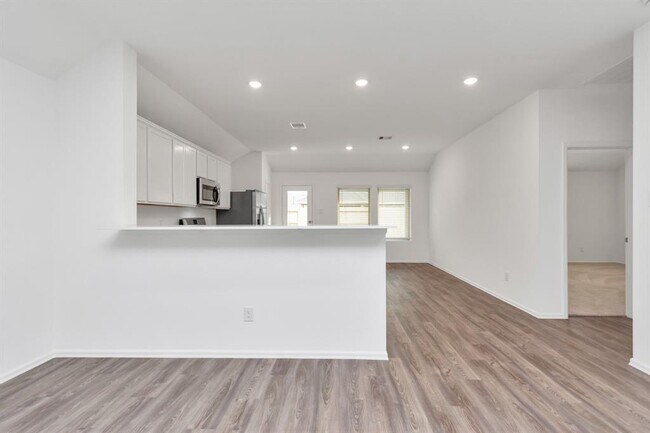Building Photo - 2916 Cordova Hl Dr