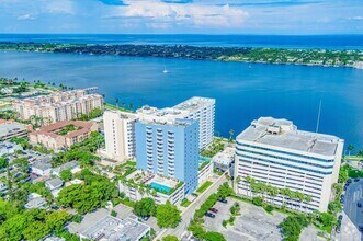 Building Photo - 1551 N Flagler Dr