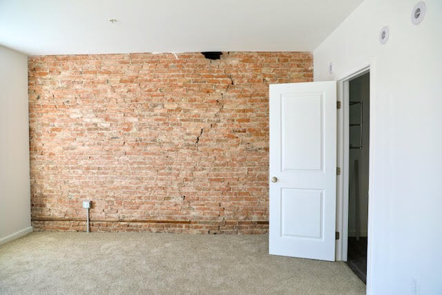 Building Photo - 439 N Salina St