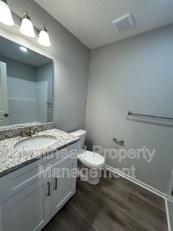 Building Photo - 640 Fall Mdw Ln