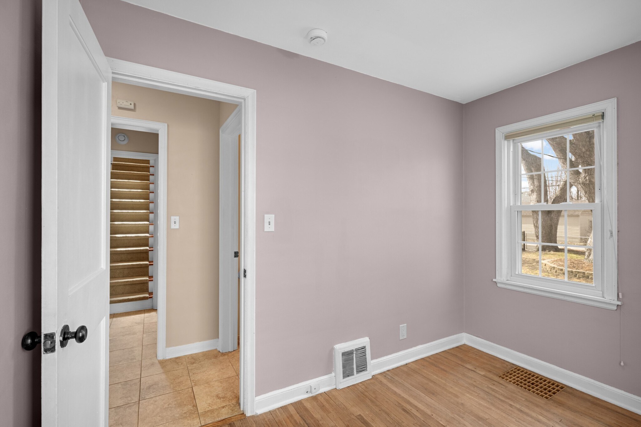 Building Photo - 2820 Idaho Ave S