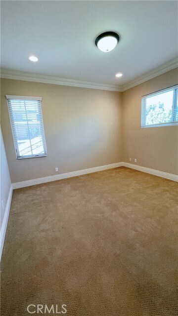 Building Photo - 5921 Alessandro Ave