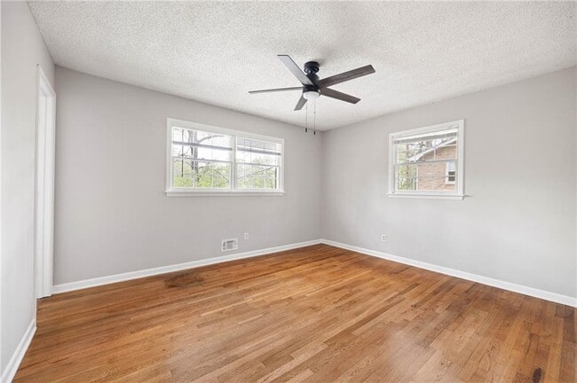 Building Photo - 86 Pioneer Trail