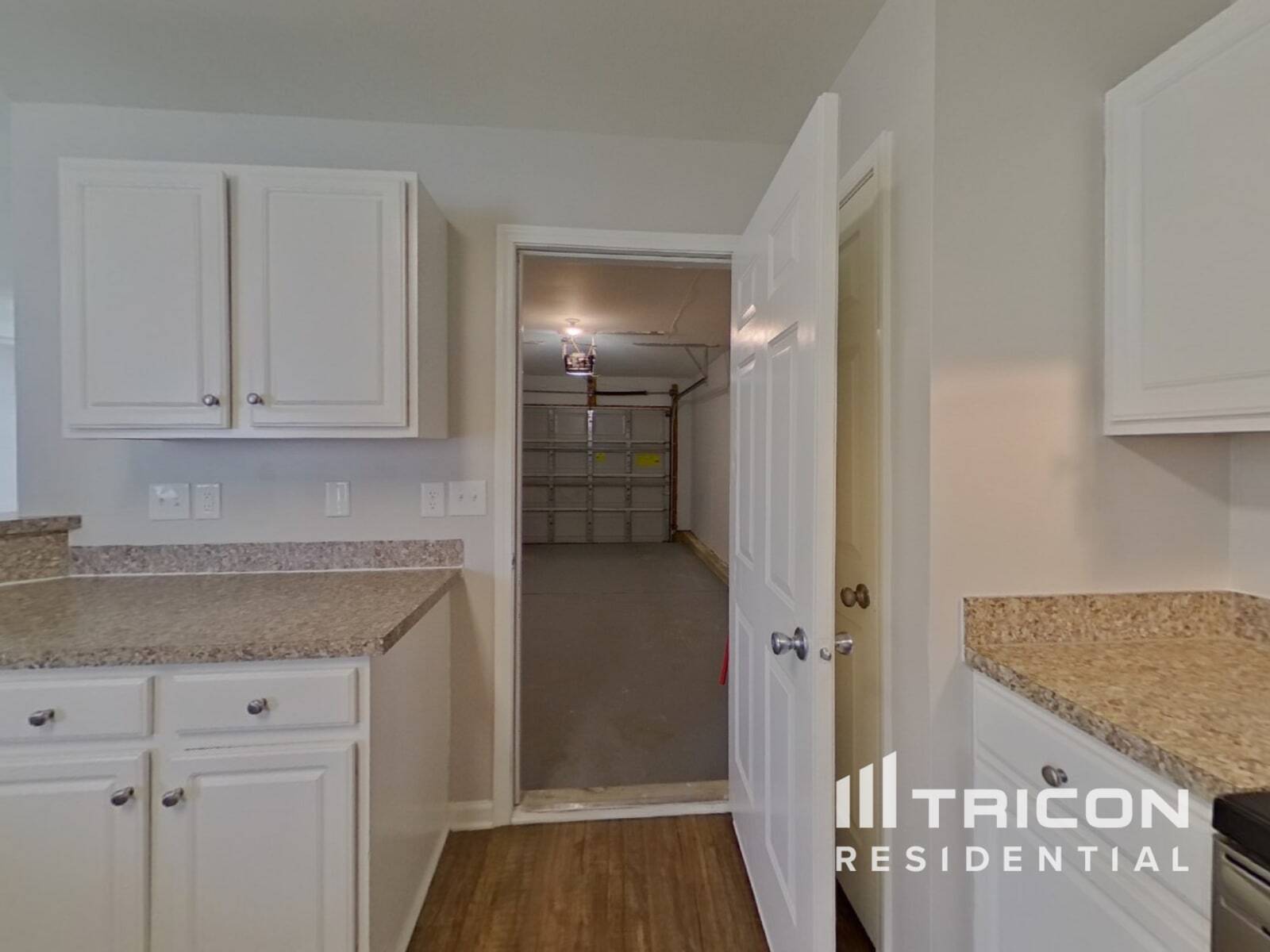 Building Photo - 1513 Crandon Dr