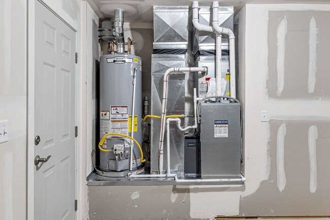 Building Photo - Beautiful 4-Bedroom Rental with Modern Upgrades and RV Parking!