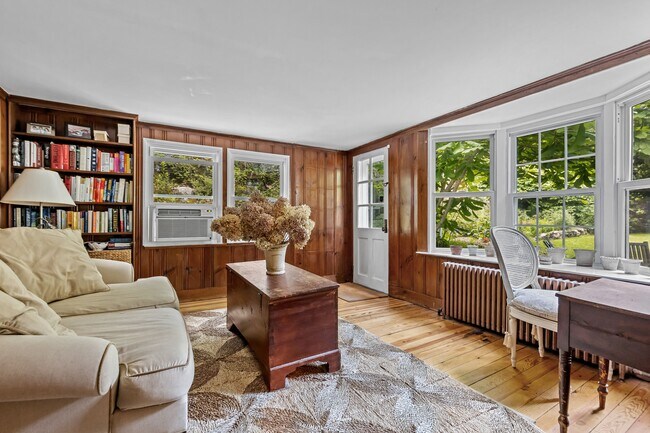 Building Photo - 281 Riversville Rd