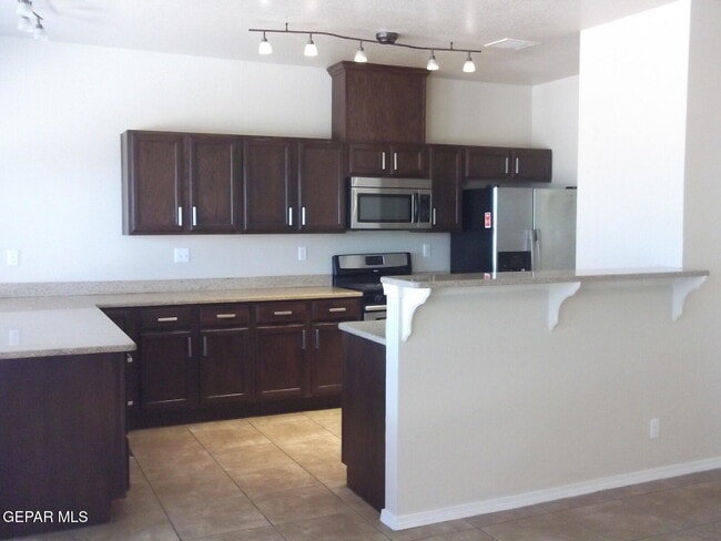 Building Photo - 5823 Manchester Dr