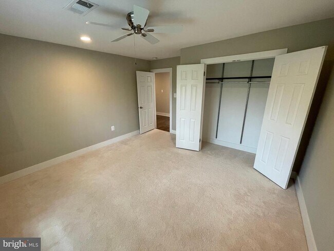 Building Photo - 3428 Reedy Dr
