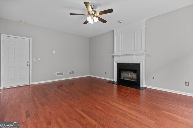 Building Photo - 2315 Hiawassee Dr NW