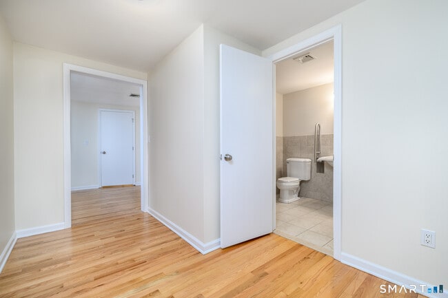 Building Photo - 20 Rockmere Rd