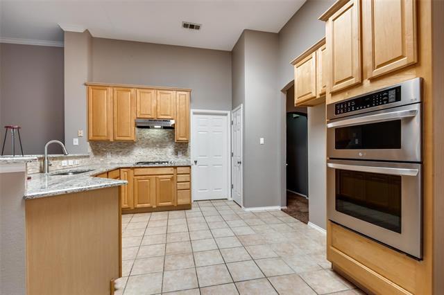 Building Photo - 5521 Sundance Dr