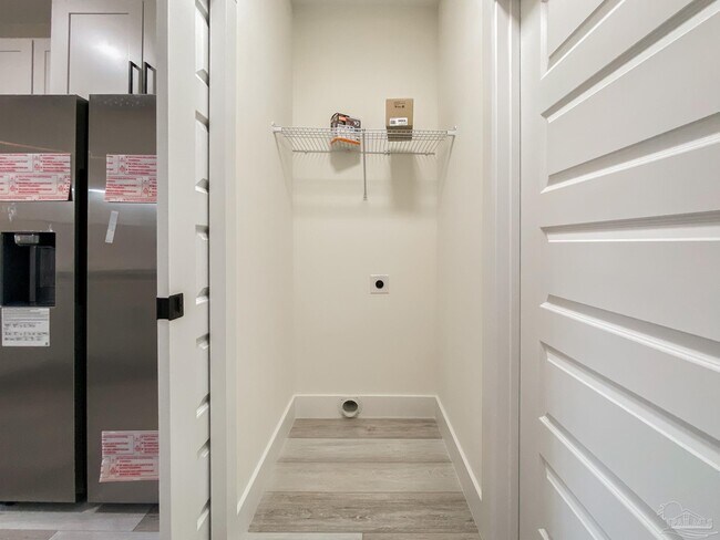 Building Photo - 440 Hancock Ln