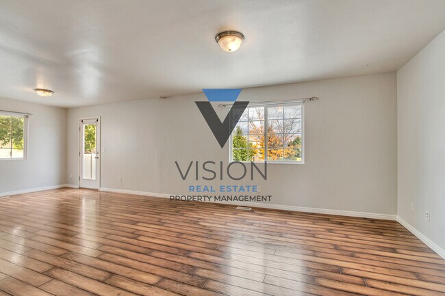 Building Photo - 10881 Pine Shadow Rd