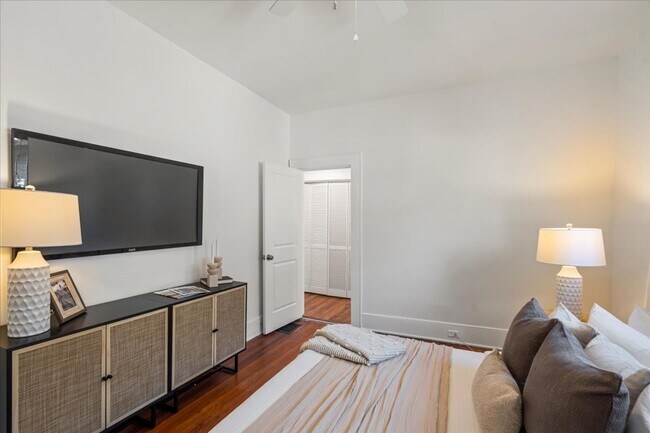 Building Photo - There is a Wow Factor in this Fully Renova...