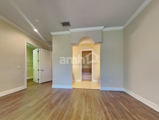 Building Photo - 11514 Bellamar Street