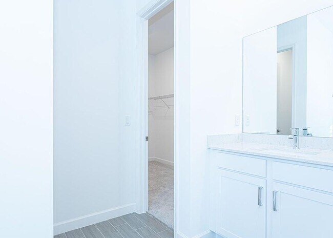 Building Photo - 1132 Haywagon Trl