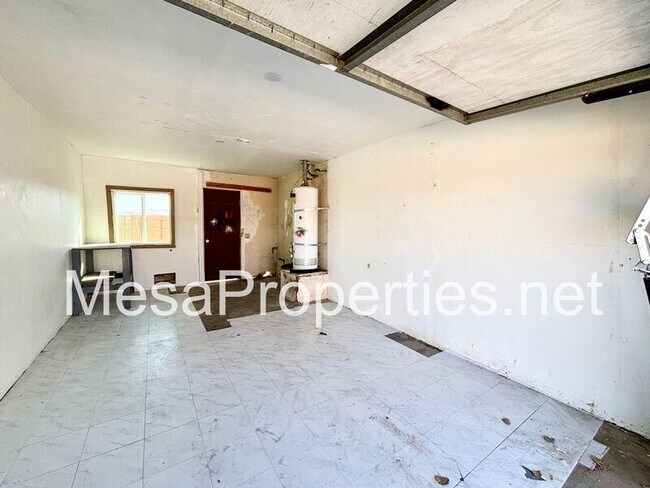 Building Photo - 16142 Orange St