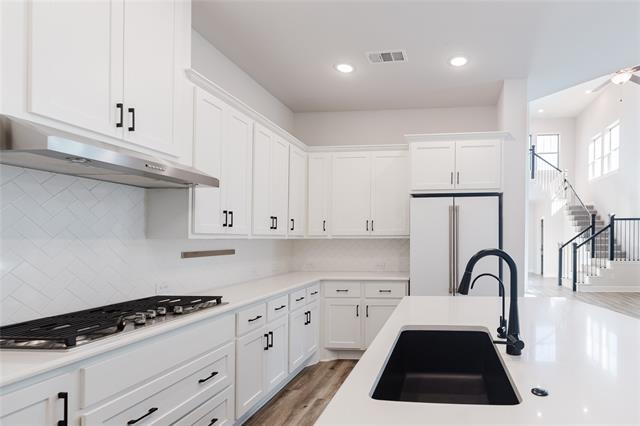 Building Photo - 14441 Balmoral Pl