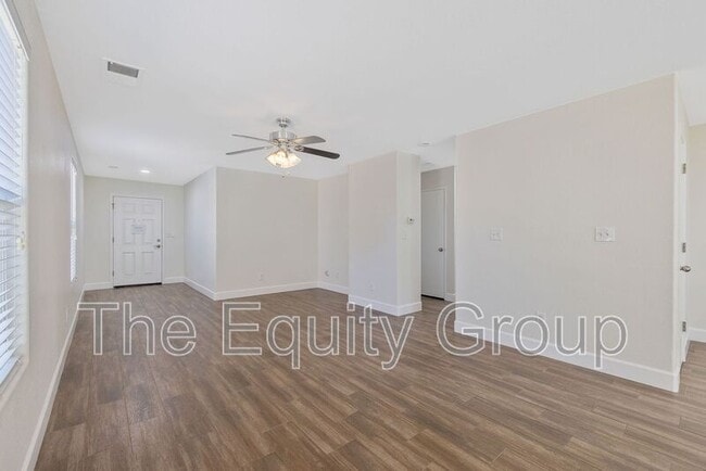 Building Photo - 4346 W Rialto Ave