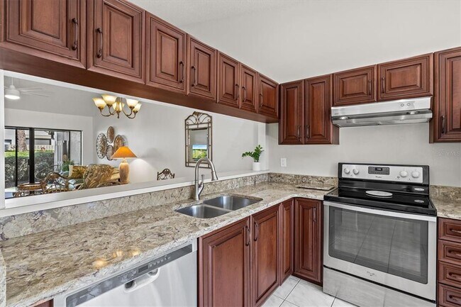Building Photo - 5354 Myrtle Wood