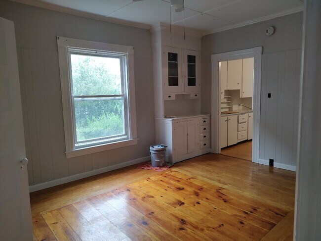 Dining room - 44 Reservoir Ave