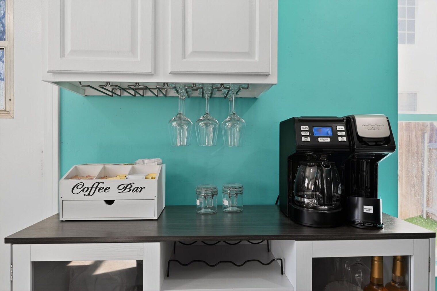 Building Photo - 4124 C St