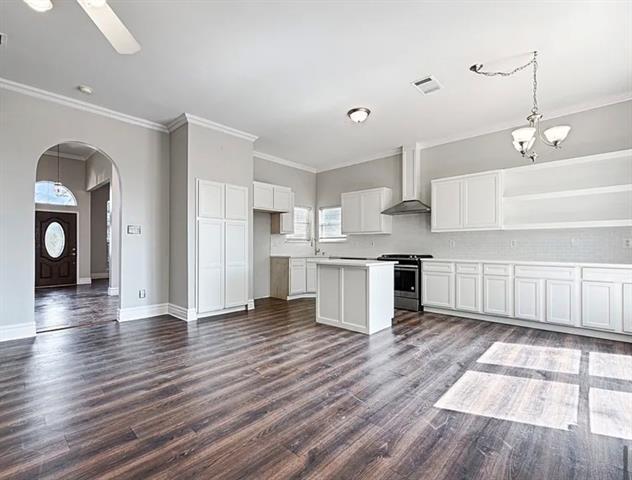 Building Photo - 827 Sunflower Trail