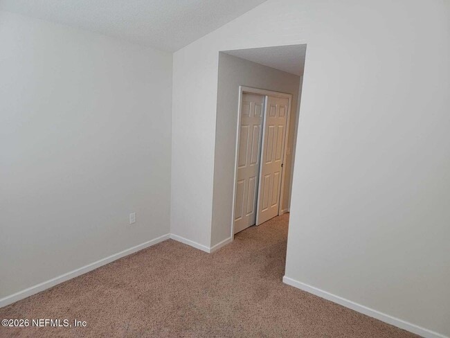 Building Photo - 6791 Roundleaf Dr