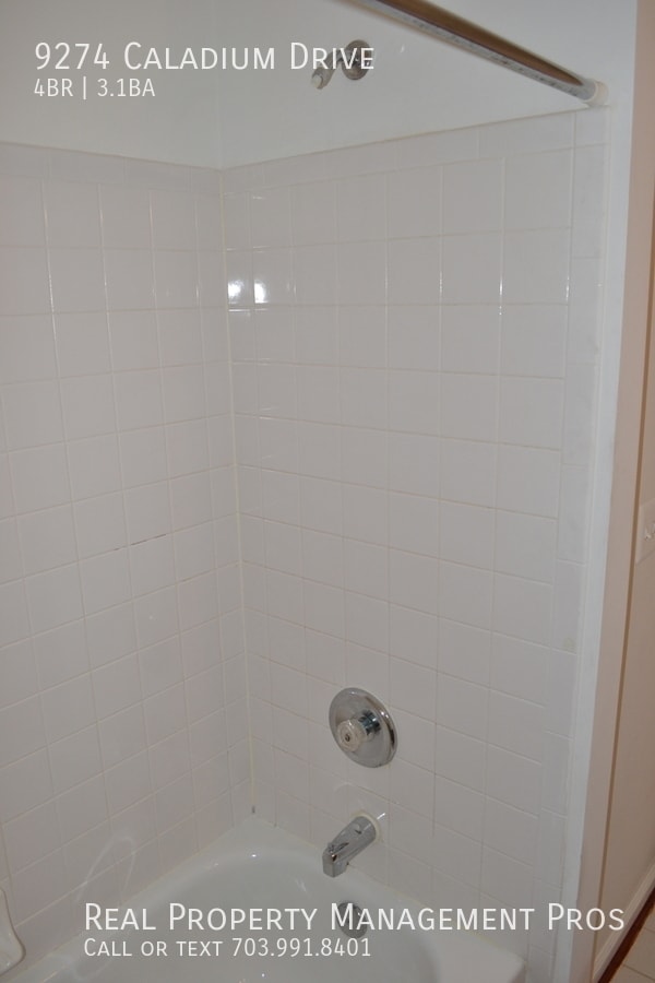 Building Photo - 9274 Caladium Dr